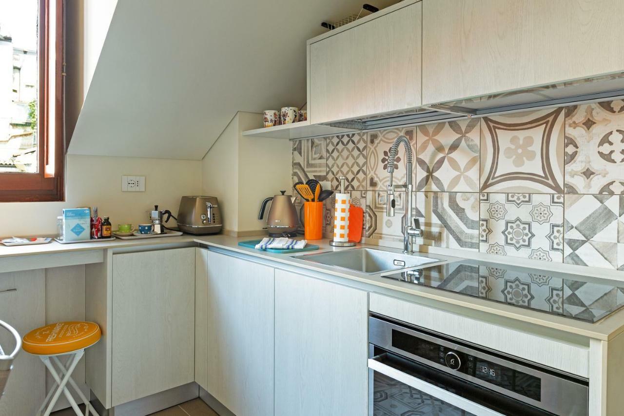 Appartamento Renovated Penthouse Duomo&via Torino
