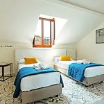 Renovated Penthouse Duomo & Via Torino
