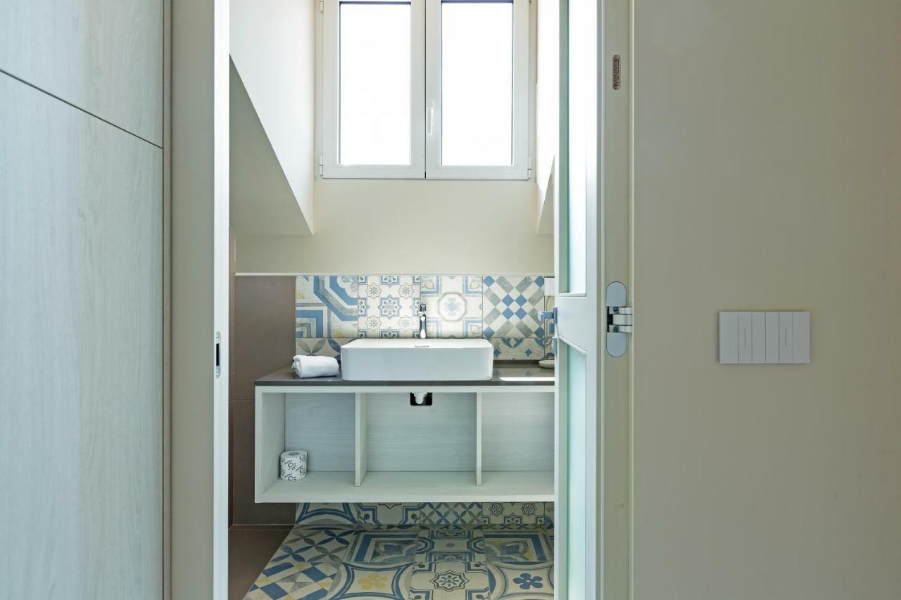 Renovated Penthouse Duomo & Via Torino *